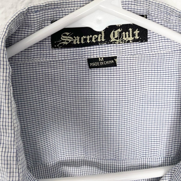 Men’s Button Up - Picture 3 of 3